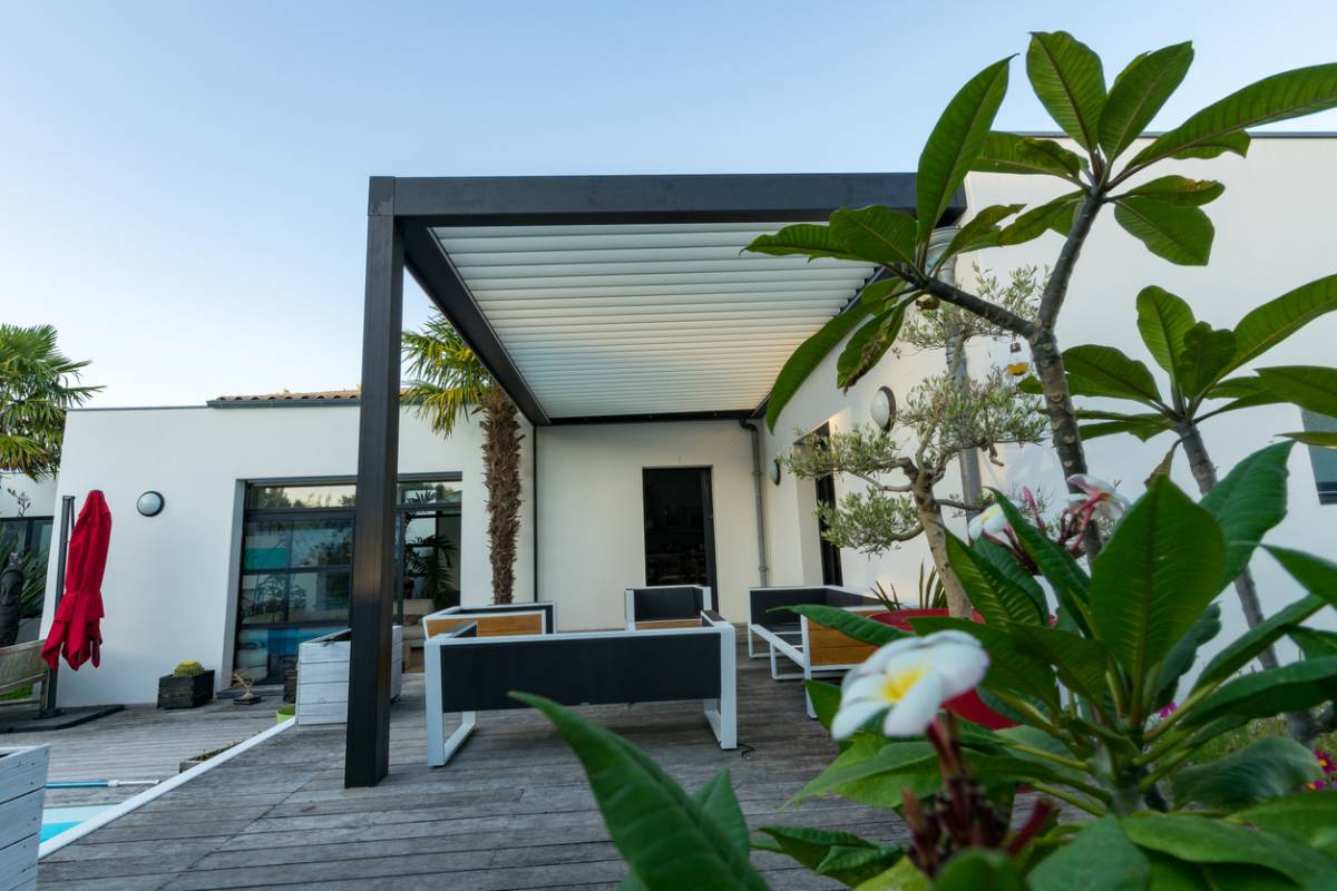 Comment choisir une pergola bioclimatique adaptée à vos besoins ?