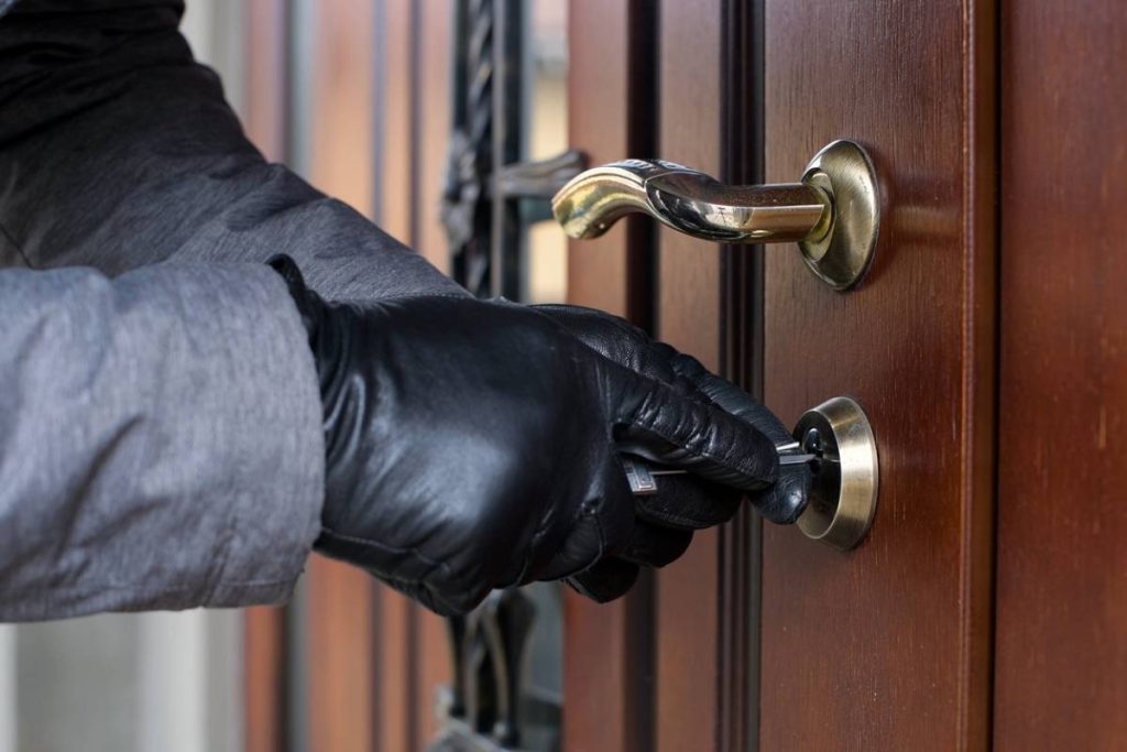 serrure verrouillage de votre porte d'entrée